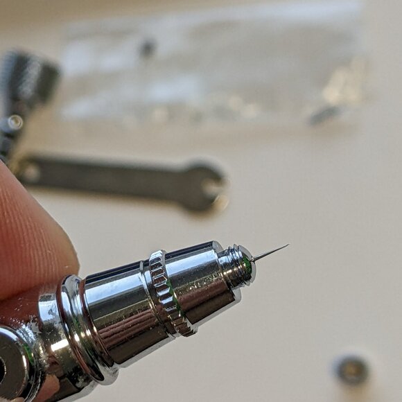 Vintage Iwata HP-SB Side Feed Airbrush with case Japan - WORKS - Picture 6 of 8